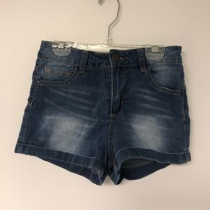 Chorlotte Russe stretchy jean shorts